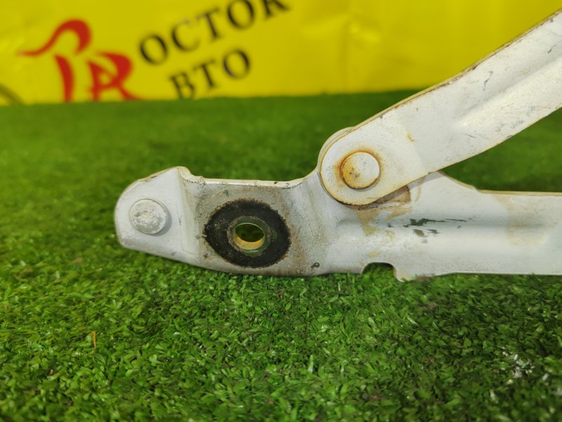 петля (шарнир крышки багажника), 1000 рублей, Красноярск