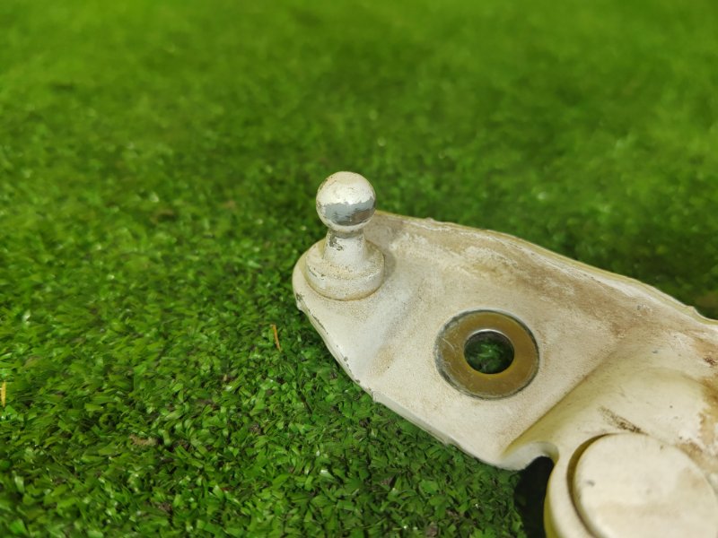 петля (шарнир крышки багажника), 1000 рублей, Красноярск