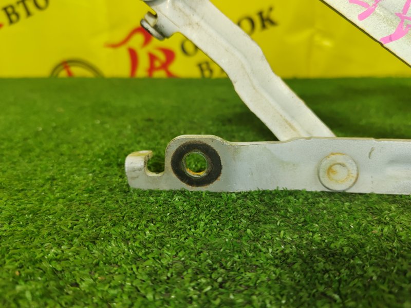 петля (шарнир крышки багажника), 1000 рублей, Красноярск