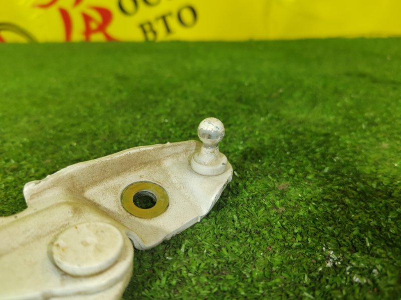 петля (шарнир крышки багажника), 1000 рублей, Красноярск