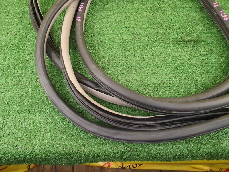 уплотнитель, 3000 рублей, Красноярск