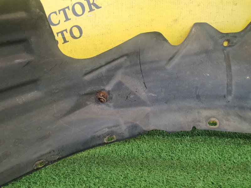 Подкрылок, 300 рублей, Красноярск