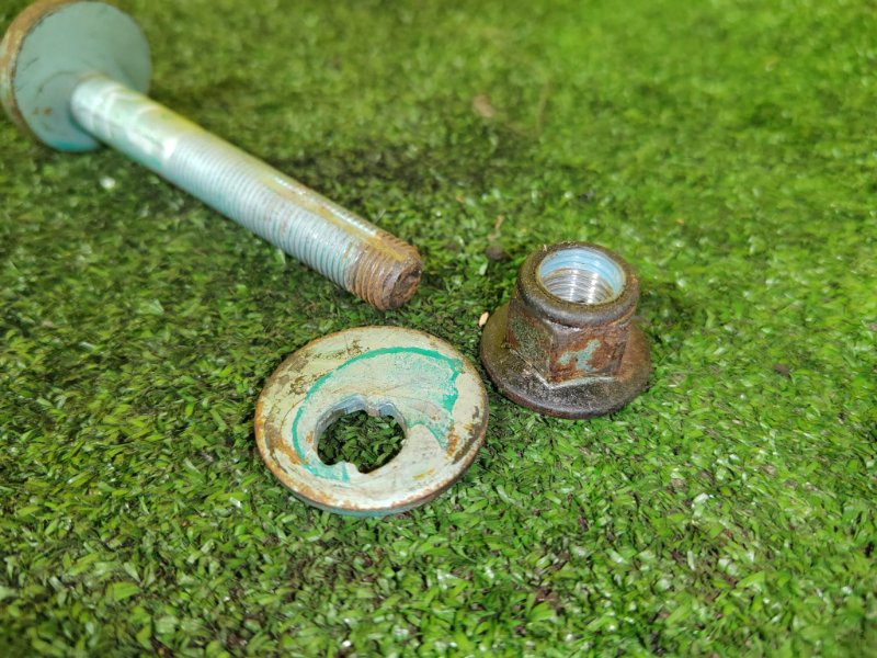 Болт развальный, 300 рублей, Красноярск