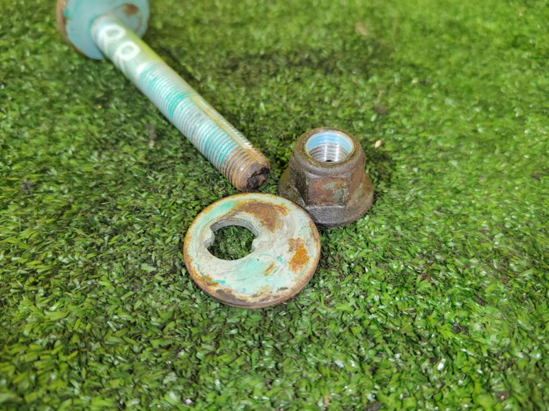 Болт развальный, 300 рублей, Красноярск