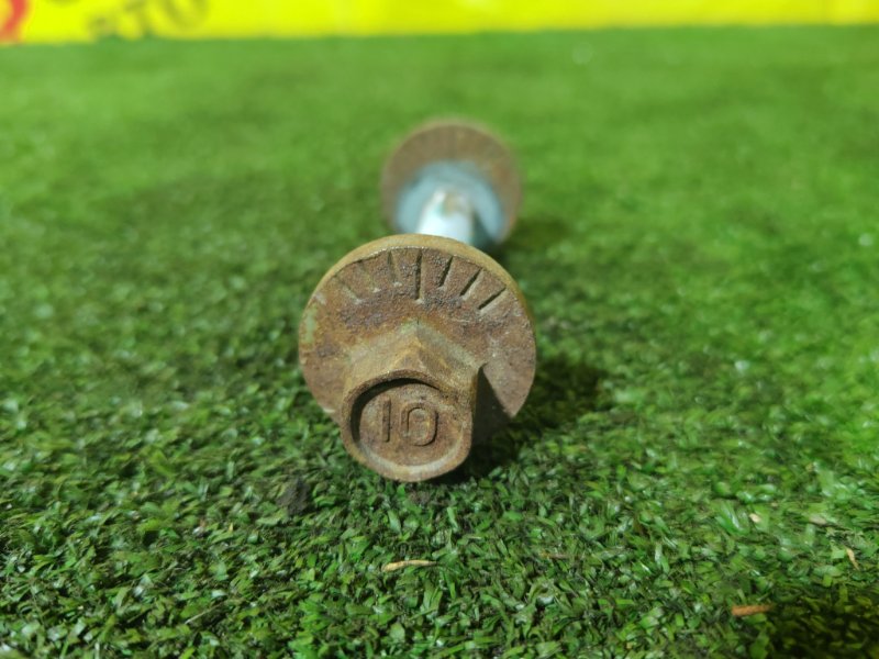 Болт развальный, 300 рублей, Красноярск