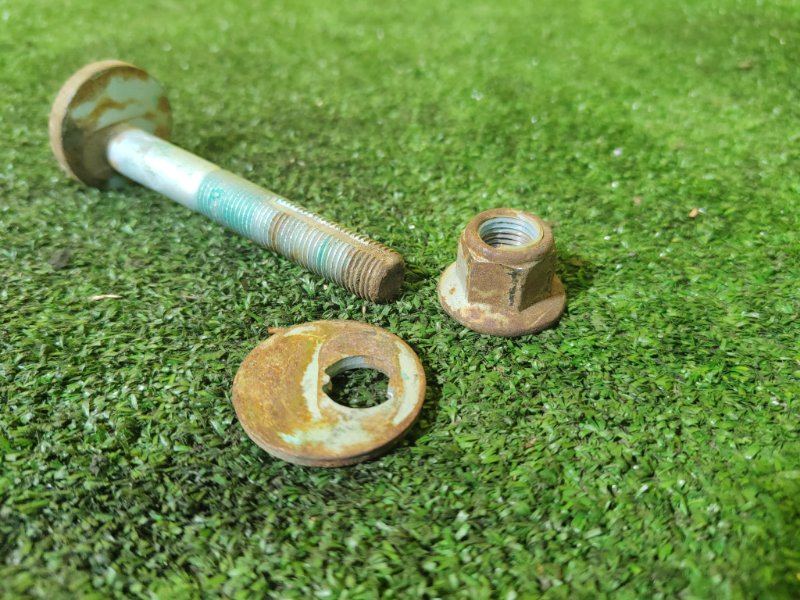 Болт развальный, 300 рублей, Красноярск