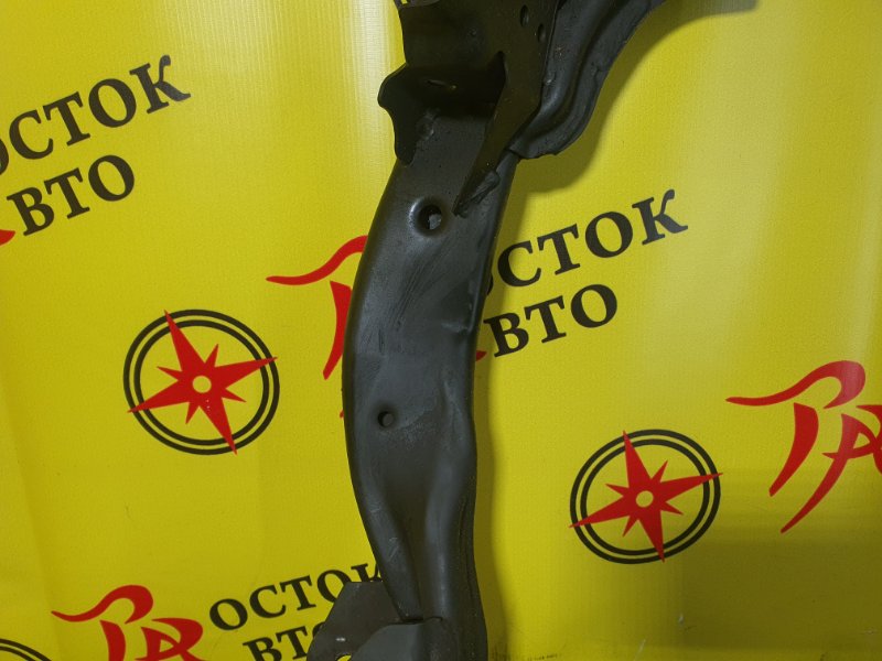 балка поперечная, 2000 рублей, Красноярск