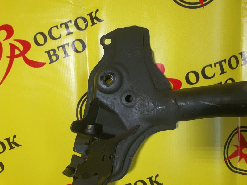 балка поперечная, 2000 рублей, Красноярск