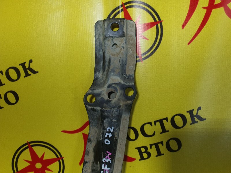 балка поперечная, 2000 рублей, Красноярск