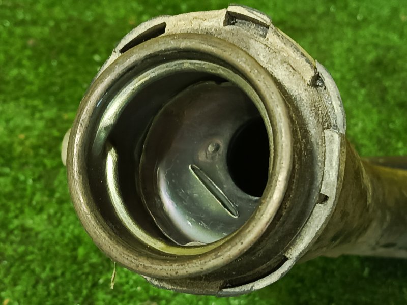 Горловина топливного бака, 500 рублей, Красноярск