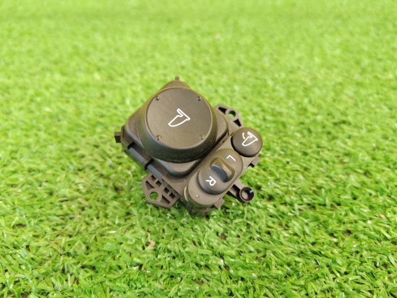 Блок управления зеркалами, 300 рублей, Красноярск