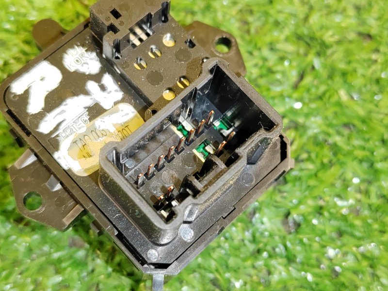 Блок управления зеркалами, 300 рублей, Красноярск