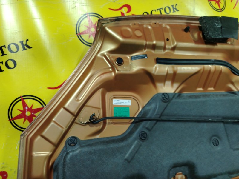 Капот, 7500 рублей, Красноярск