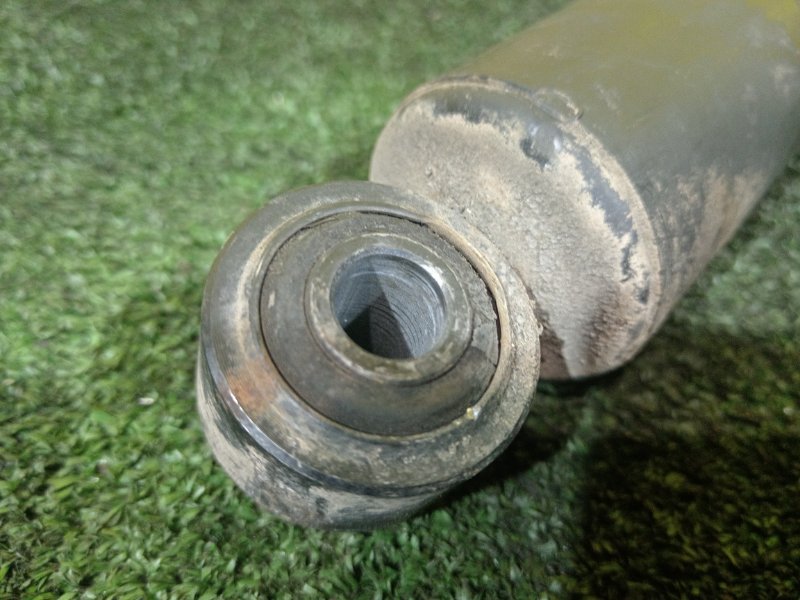 амортизатор, 1000 рублей, Красноярск