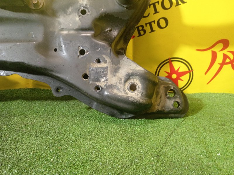 балка поперечная, 2000 рублей, Красноярск