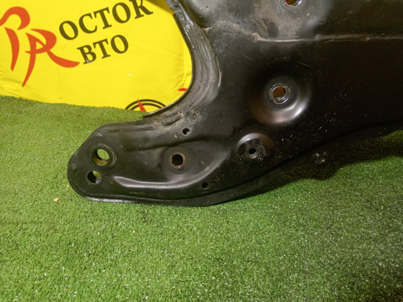 балка поперечная, 2000 рублей, Красноярск