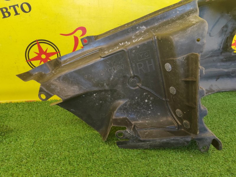 Подкрылок, 2000 рублей, Красноярск