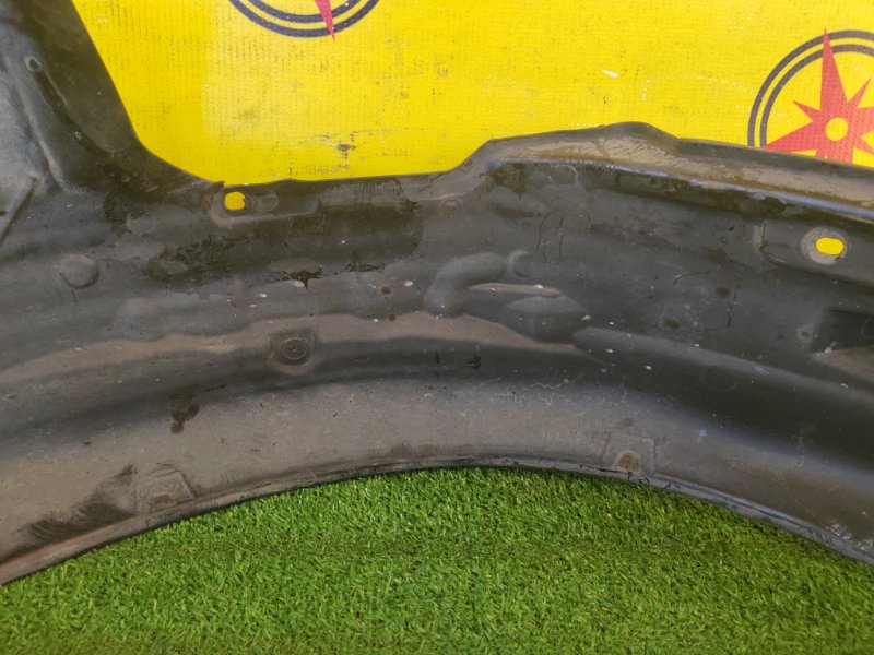 Подкрылок, 2000 рублей, Красноярск