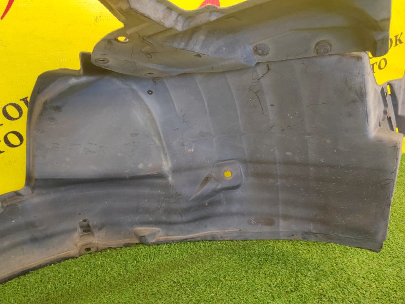 Подкрылок, 2000 рублей, Красноярск