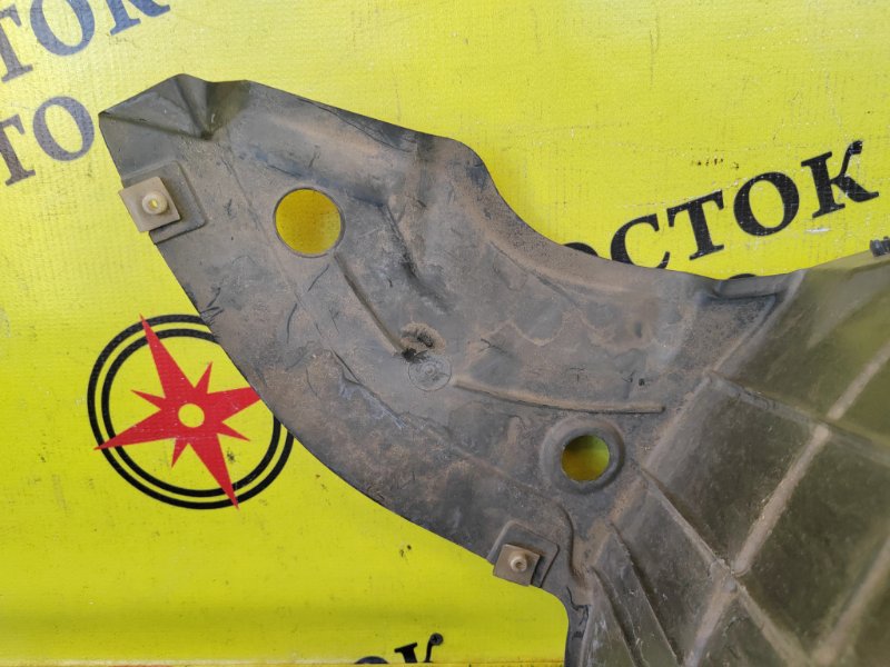 Подкрылок, 500 рублей, Красноярск