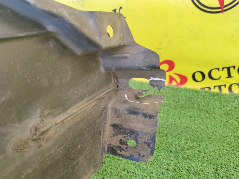 Подкрылок, 500 рублей, Красноярск