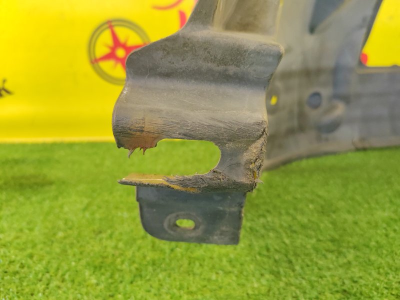 Подкрылок, 500 рублей, Красноярск