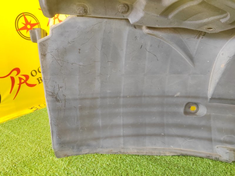 Подкрылок, 2000 рублей, Красноярск