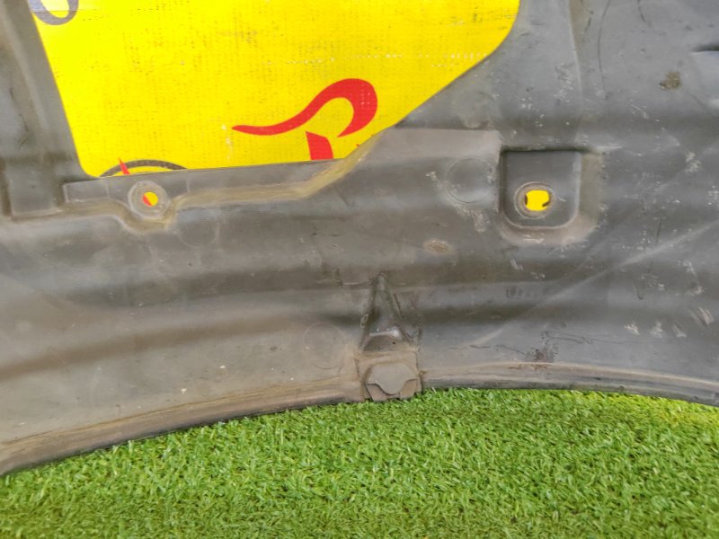 Подкрылок, 2000 рублей, Красноярск