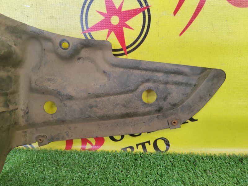 Подкрылок, 700 рублей, Красноярск