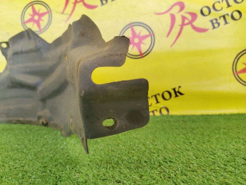 Подкрылок, 700 рублей, Красноярск