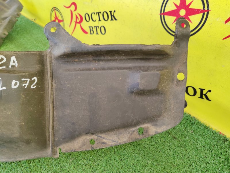 Подкрылок, 800 рублей, Красноярск