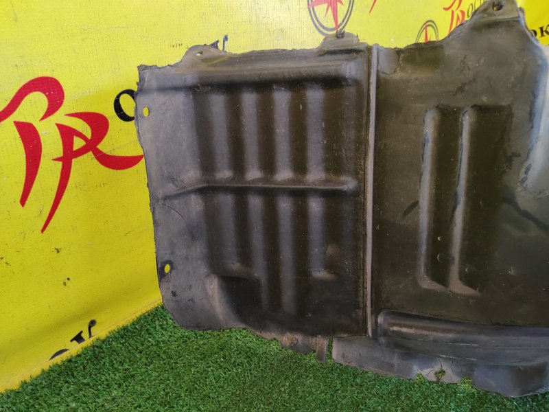 Подкрылок, 800 рублей, Красноярск