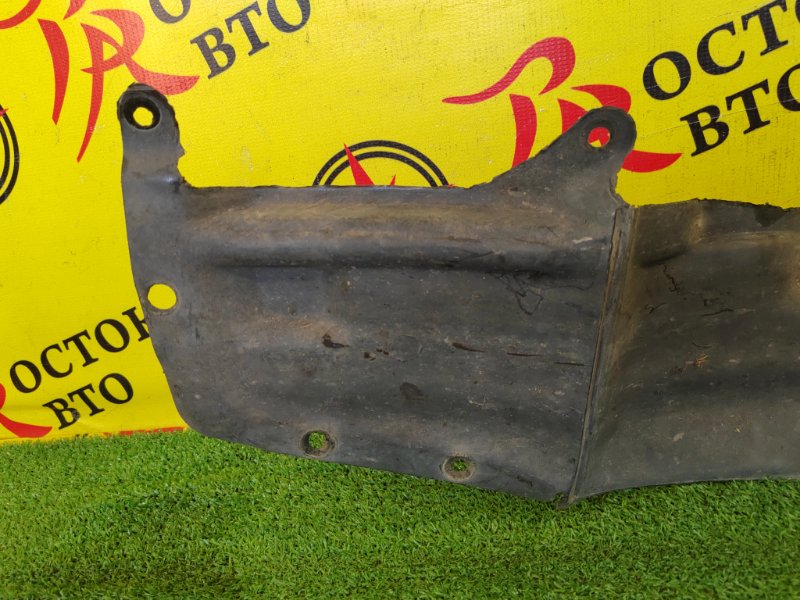 Подкрылок, 800 рублей, Красноярск