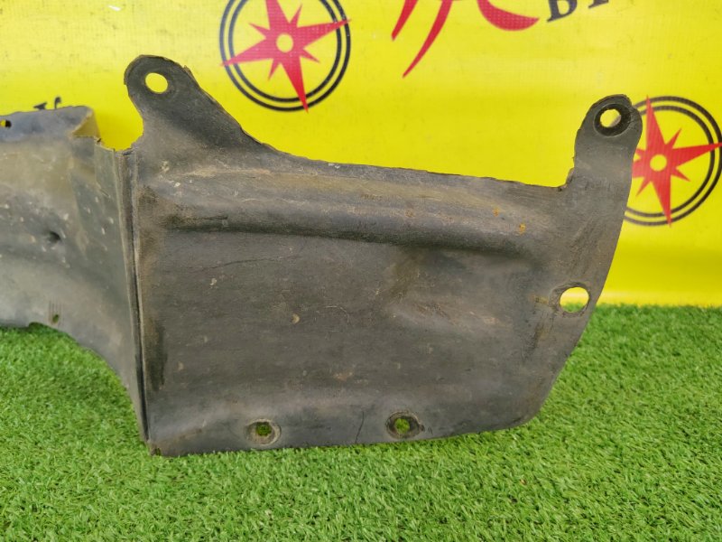 Подкрылок, 800 рублей, Красноярск