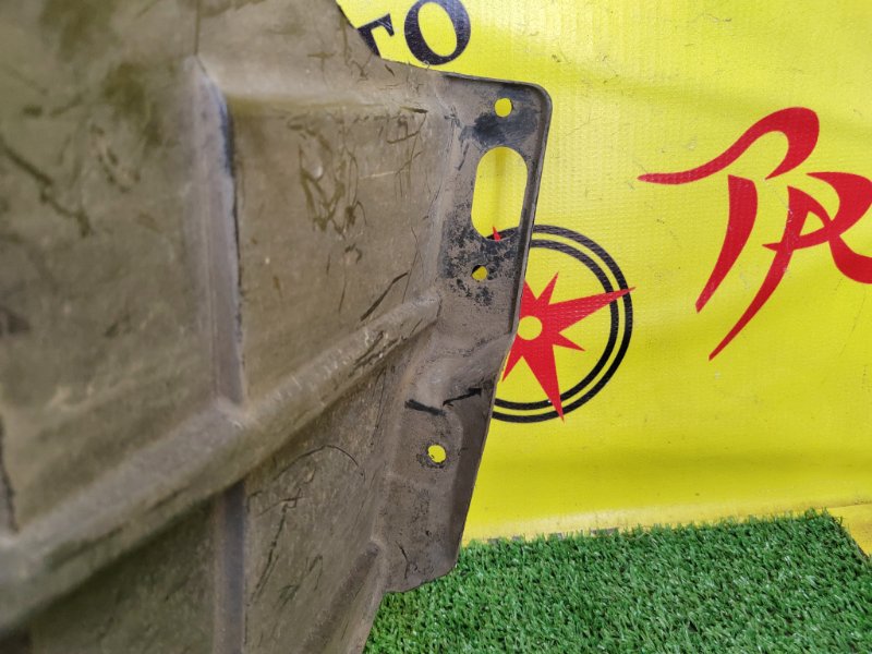 Подкрылок, 1500 рублей, Красноярск