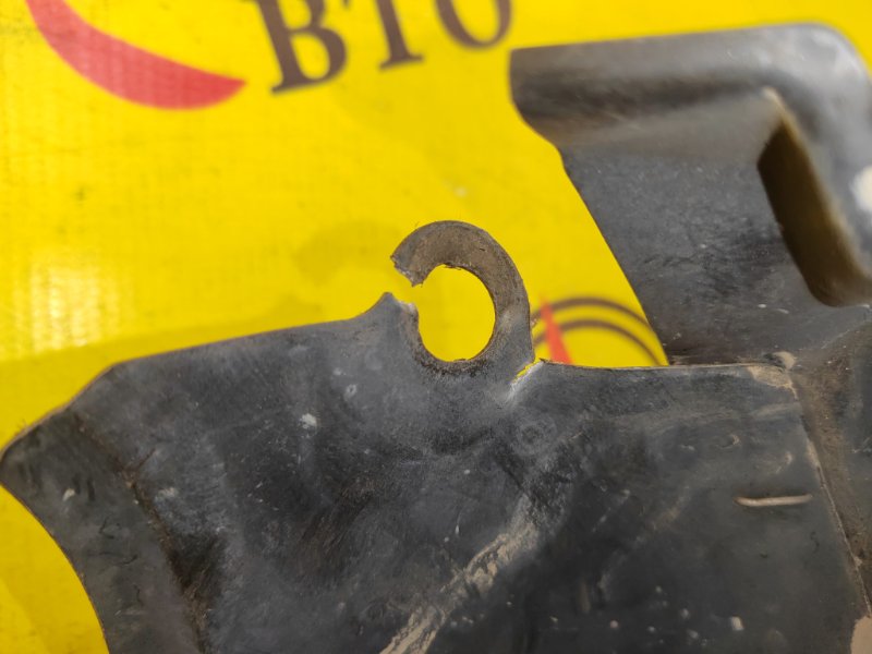 Подкрылок, 1000 рублей, Красноярск