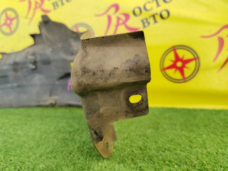 Подкрылок, 1000 рублей, Красноярск