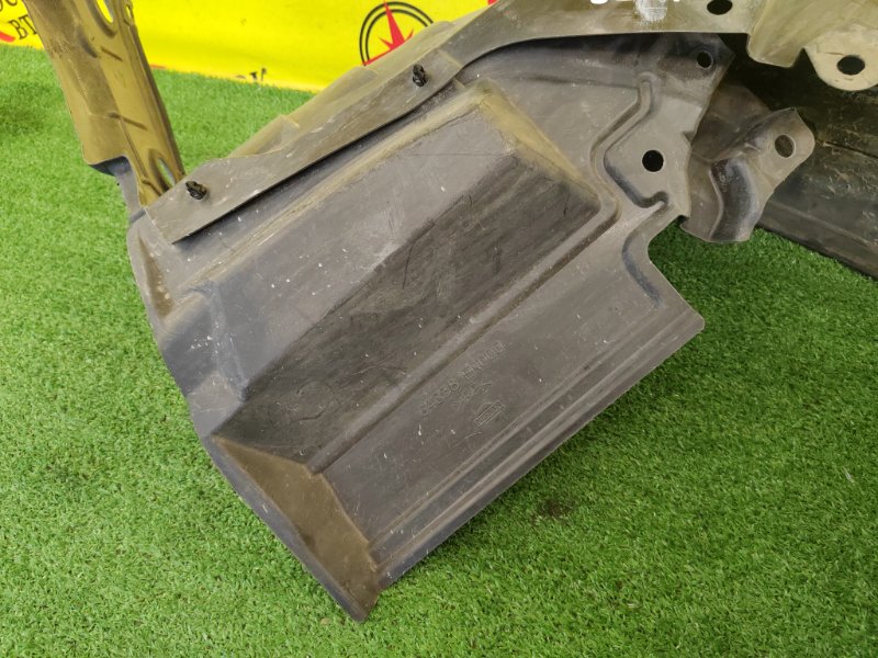 Подкрылок, 500 рублей, Красноярск