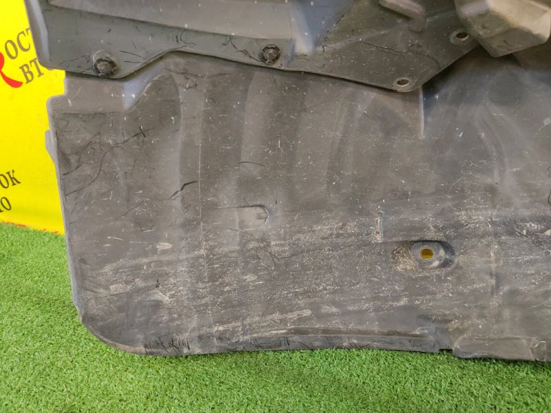 Подкрылок, 500 рублей, Красноярск