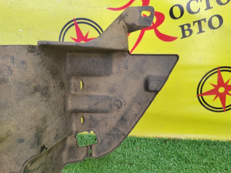 Подкрылок, 500 рублей, Красноярск