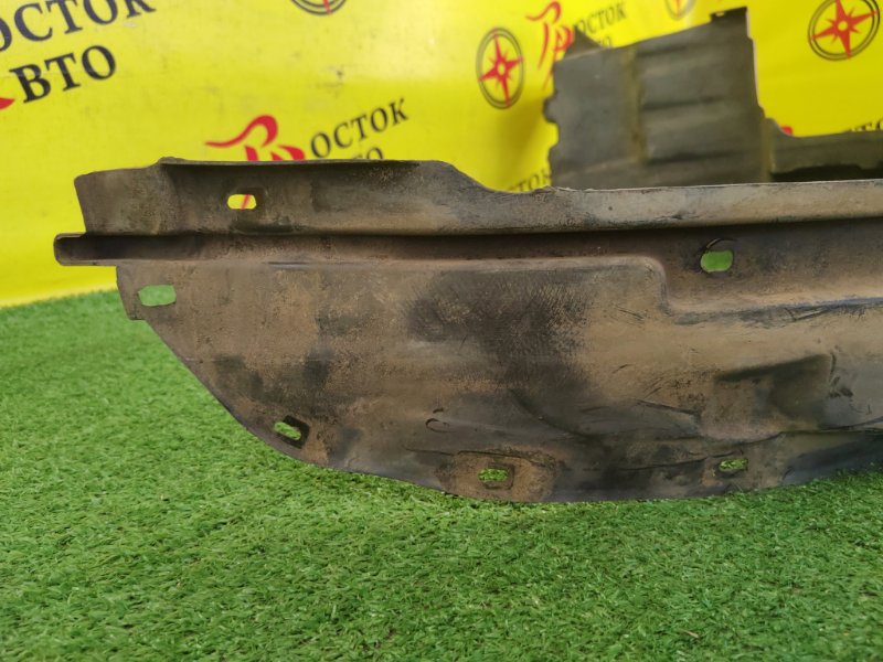 Подкрылок, 500 рублей, Красноярск