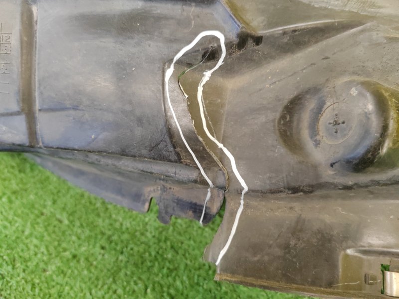 Подкрылок, 2000 рублей, Красноярск