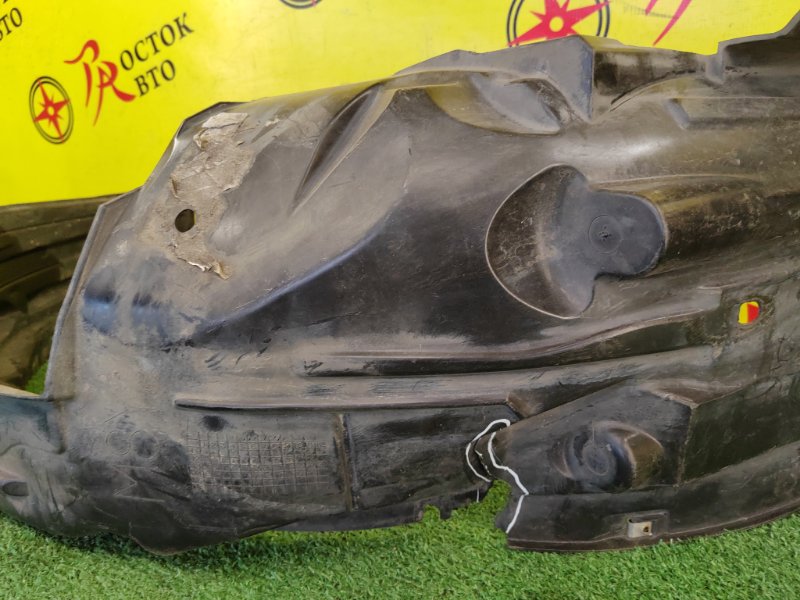 Подкрылок, 2000 рублей, Красноярск