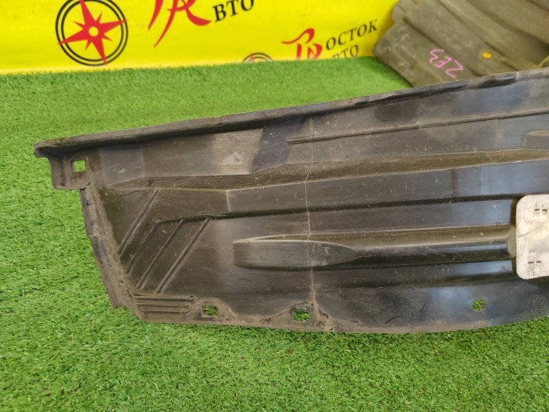 Подкрылок, 2000 рублей, Красноярск