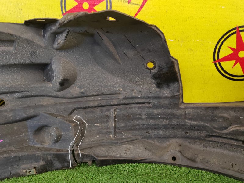 Подкрылок, 2000 рублей, Красноярск