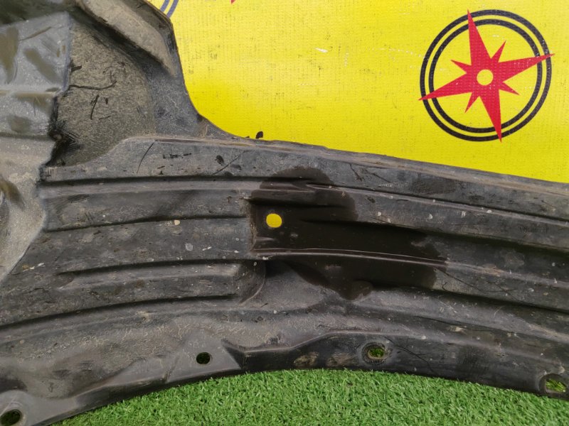 Подкрылок, 2000 рублей, Красноярск