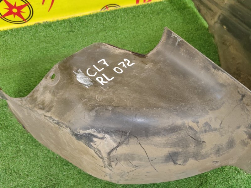 Подкрылок, 500 рублей, Красноярск