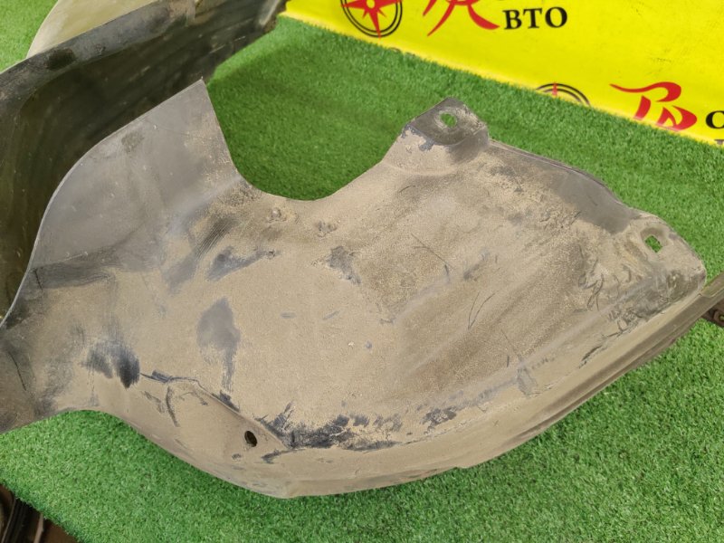 Подкрылок, 500 рублей, Красноярск