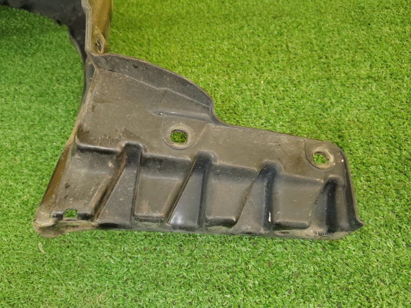 Подкрылок, 800 рублей, Красноярск