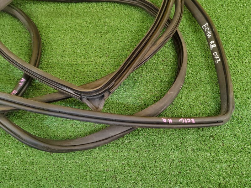 уплотнитель, 2000 рублей, Красноярск